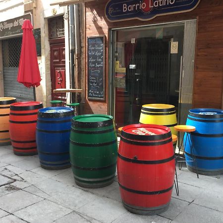 Appart Sympa Dans Le Vieux Nîmes Exterior foto