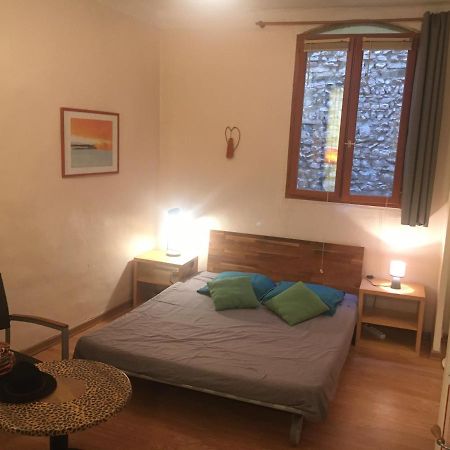 Appart Sympa Dans Le Vieux Nîmes Exterior foto