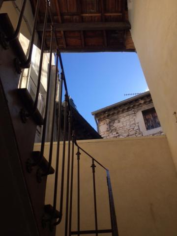 Appart Sympa Dans Le Vieux Nîmes Exterior foto
