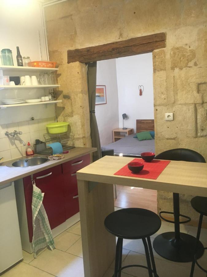 Appart Sympa Dans Le Vieux Nîmes Exterior foto